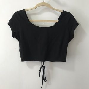 Black Short Sleeved Crop Top